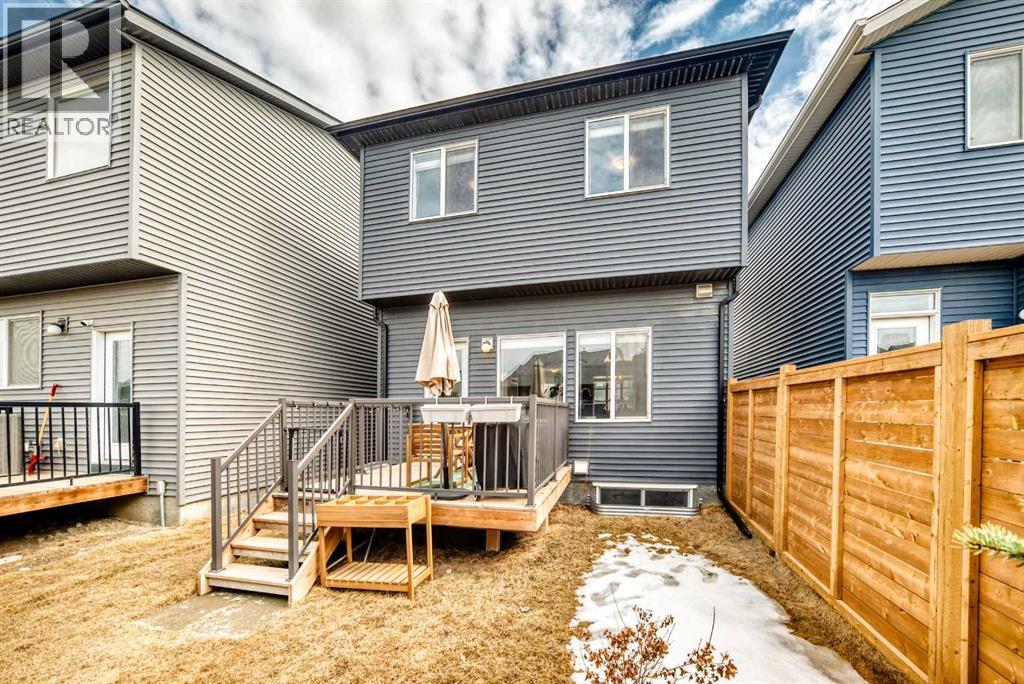 19 Rowley Common NW, Calgary, Alberta  T3L 0G4 - Photo 39 - A2303482