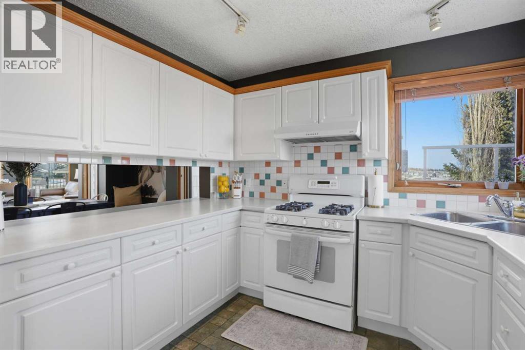 131 Edgebrook Circle Nw, Calgary, Alberta  T3A 5A4 - Photo 14 - A2307270