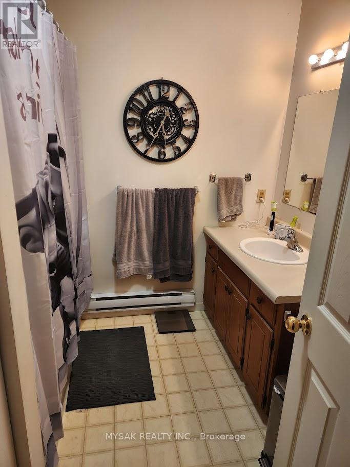 123 East Street, Central Huron, Ontario  N0M 1L0 - Photo 8 - X13080648