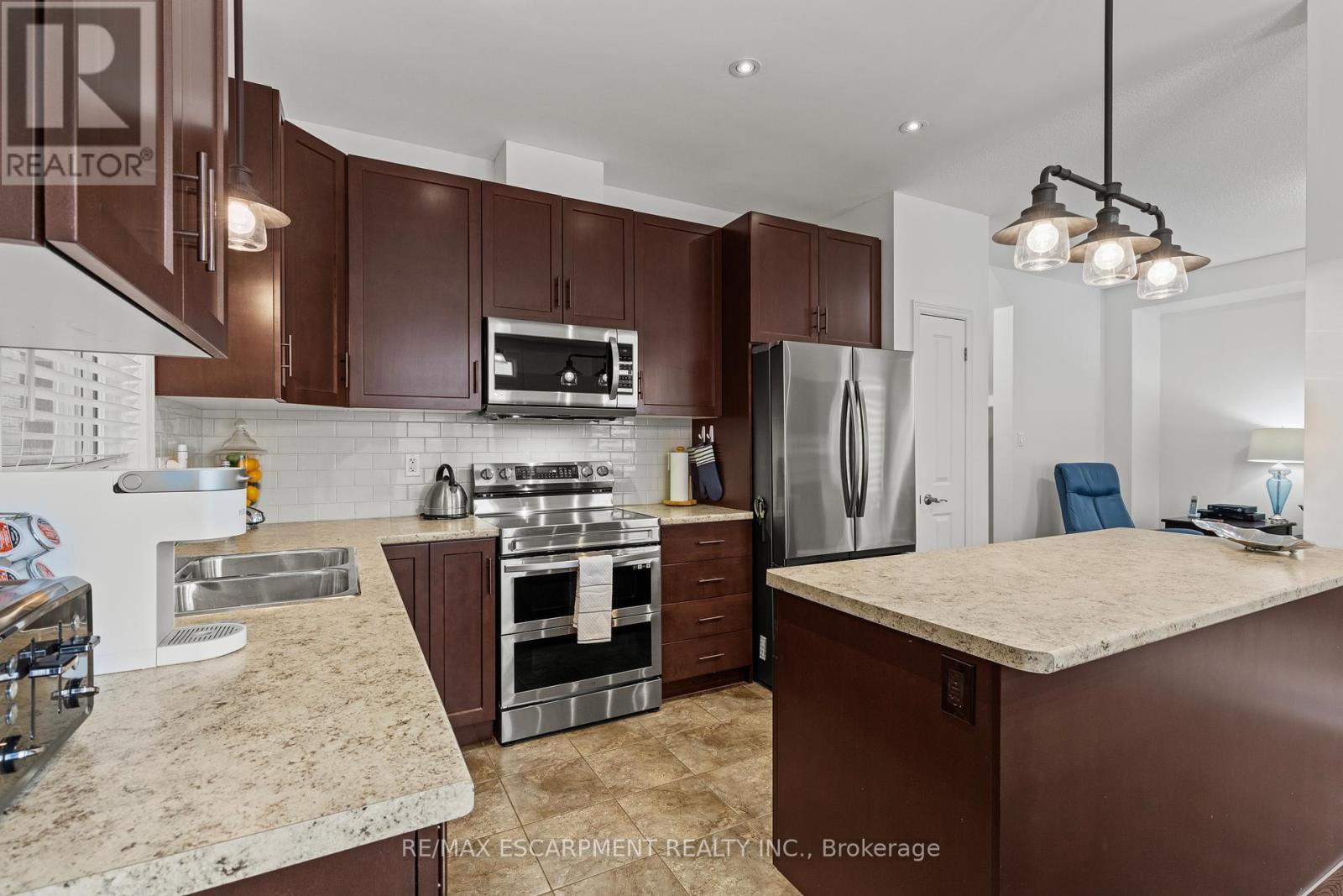65 Winslow Way, Hamilton, Ontario  L8J 0G9 - Photo 13 - X13080672