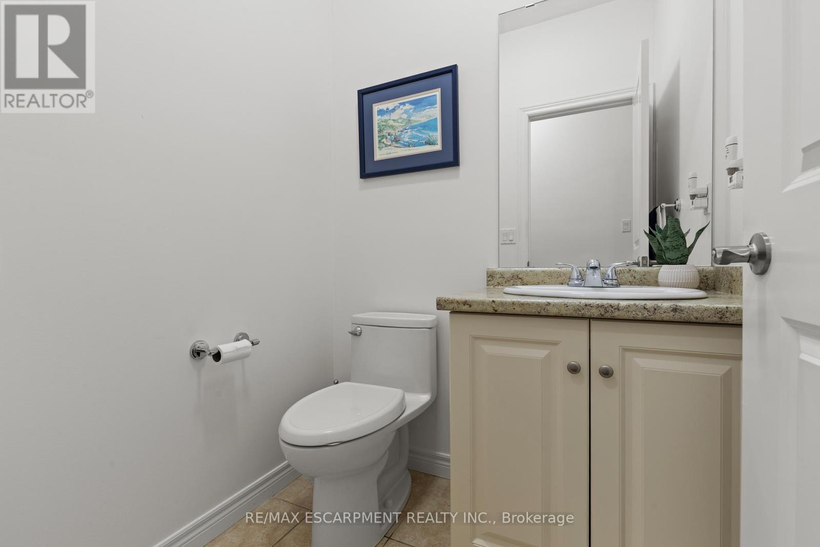 65 Winslow Way, Hamilton, Ontario  L8J 0G9 - Photo 8 - X13080672