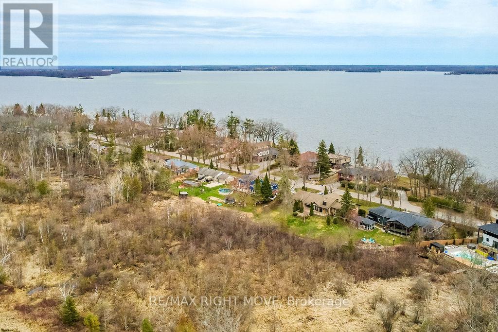 454 Bay Street, Orillia, Ontario  L3V 3X7 - Photo 11 - S13045272