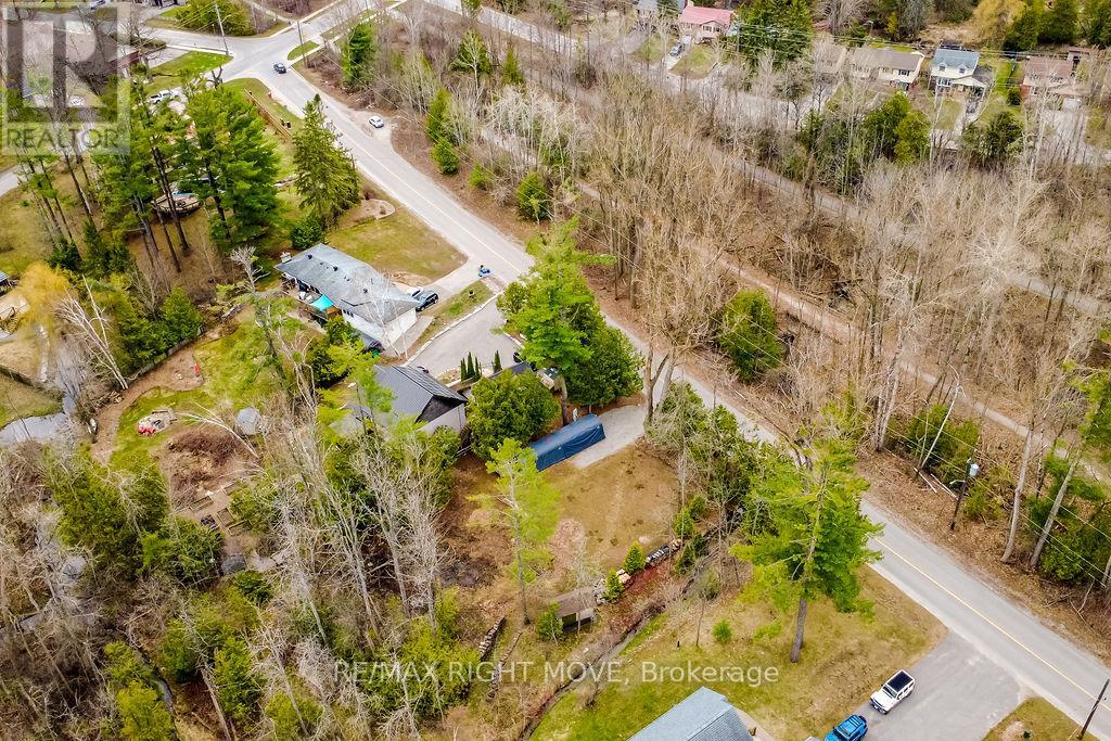 454 Bay Street, Orillia, Ontario  L3V 3X7 - Photo 13 - S13045272