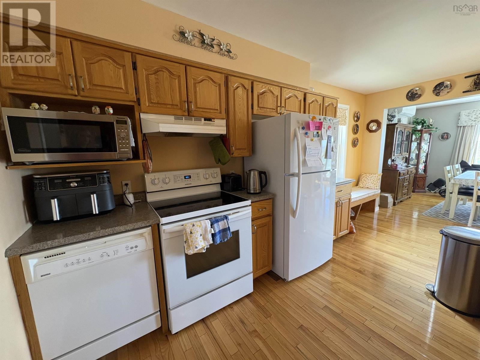 10 Egerton Street, Trenton, Nova Scotia  B0K 1X0 - Photo 10 - 202609635