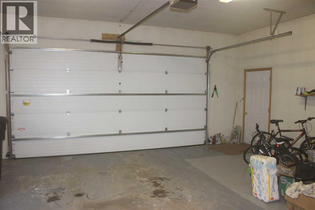 605 Maple Place, Picture Butte, Alberta  T0K 1V0 - Photo 30 - A2307811