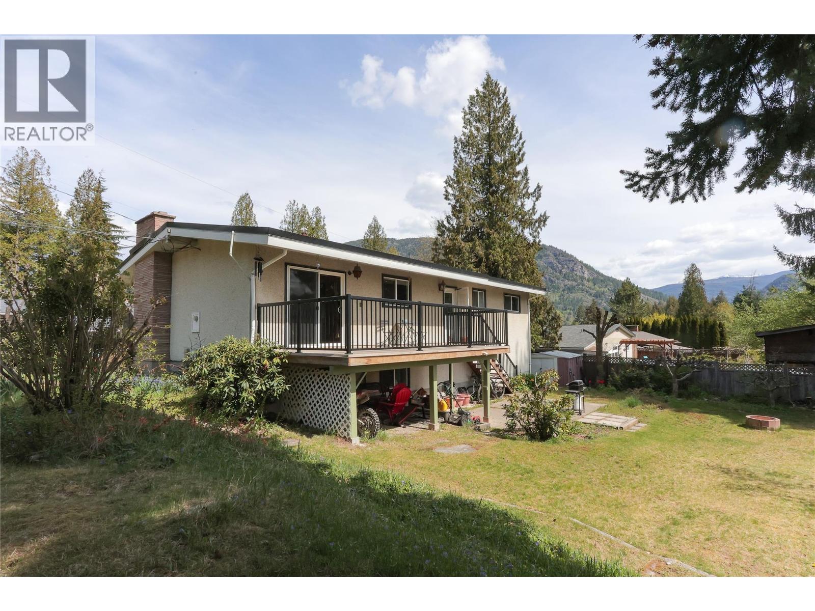 729 Lynnwood Crescent, Castlegar, British Columbia  V1N 1E4 - Photo 33 - 10384852