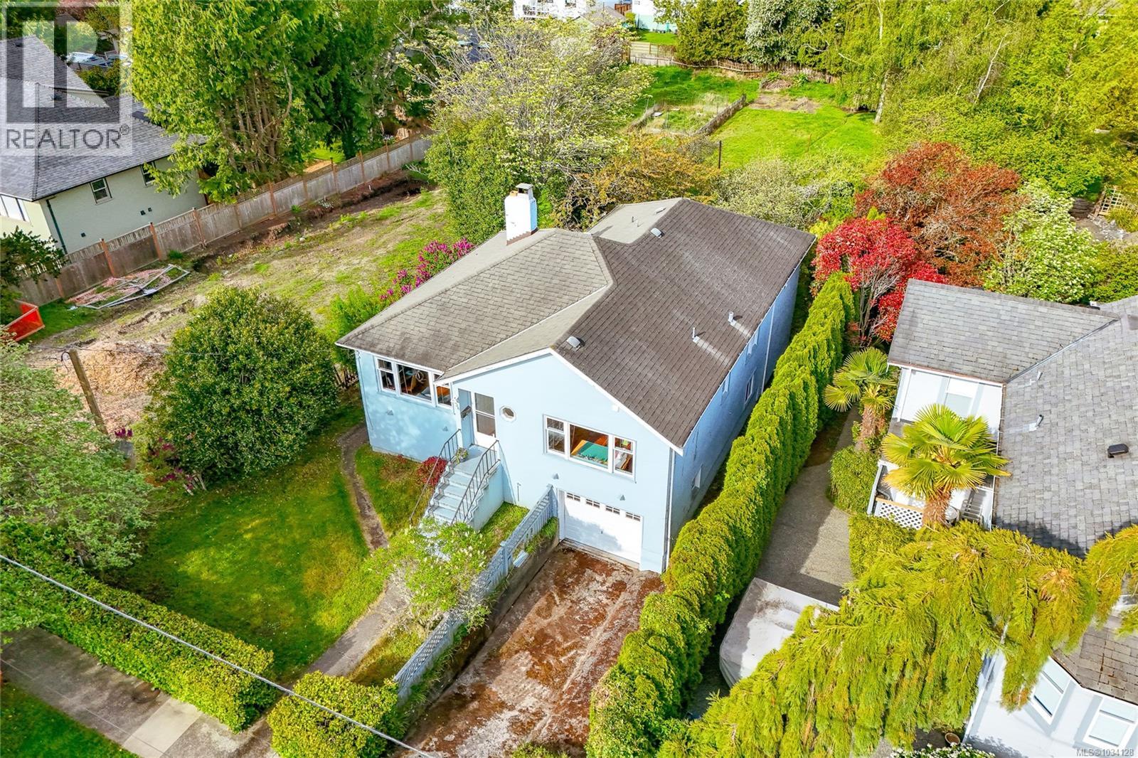 336 Irving Rd, Victoria, British Columbia  V8S 4A2 - Photo 9 - 1034128