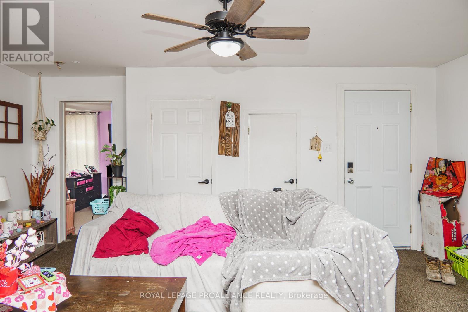 71 Canal Street, Quinte West, Ontario  K8V 4K4 - Photo 4 - X13080896