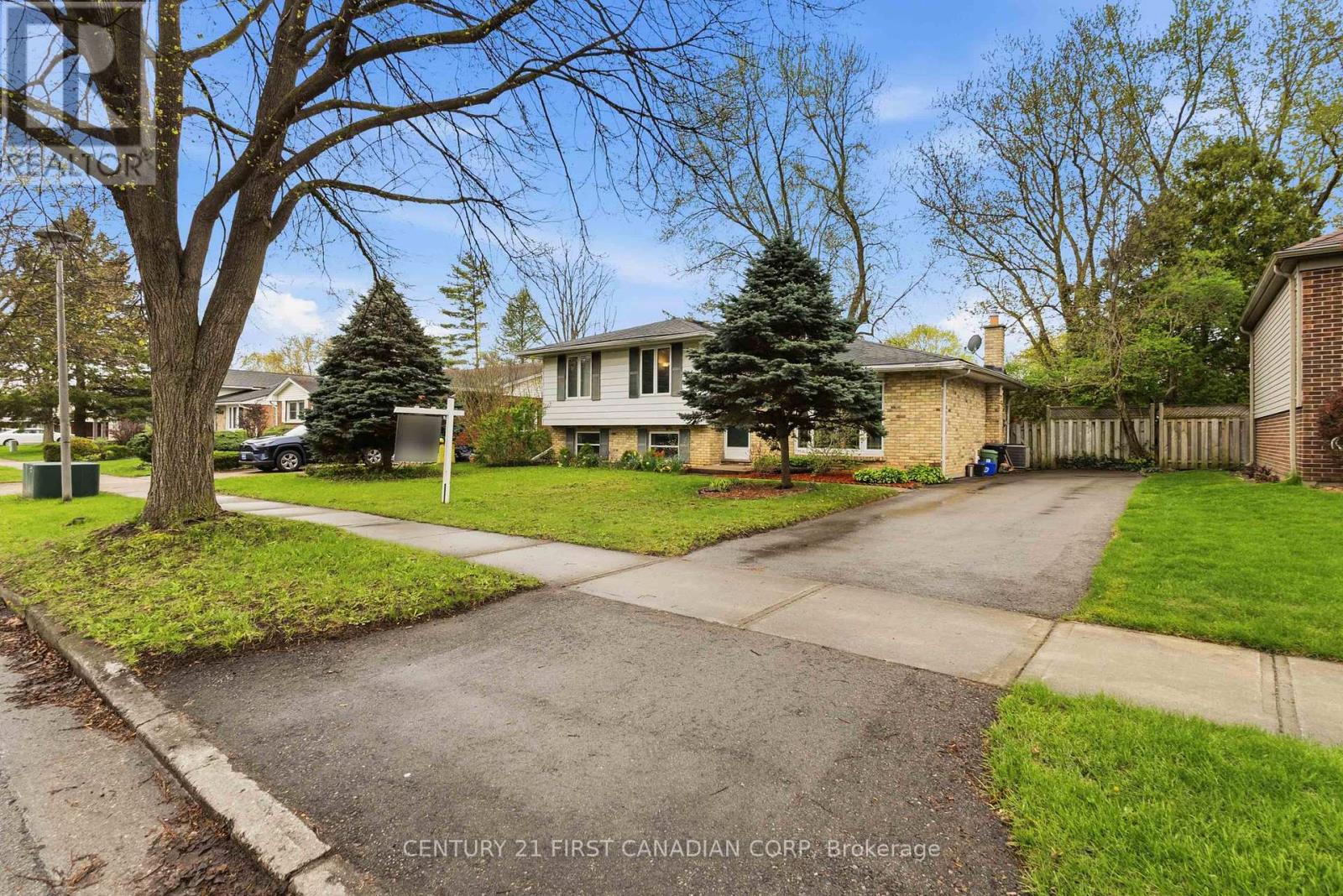 1412 Stoneybrook Crescent, London North, Ontario  N5X 1C1 - Photo 3 - X13080990