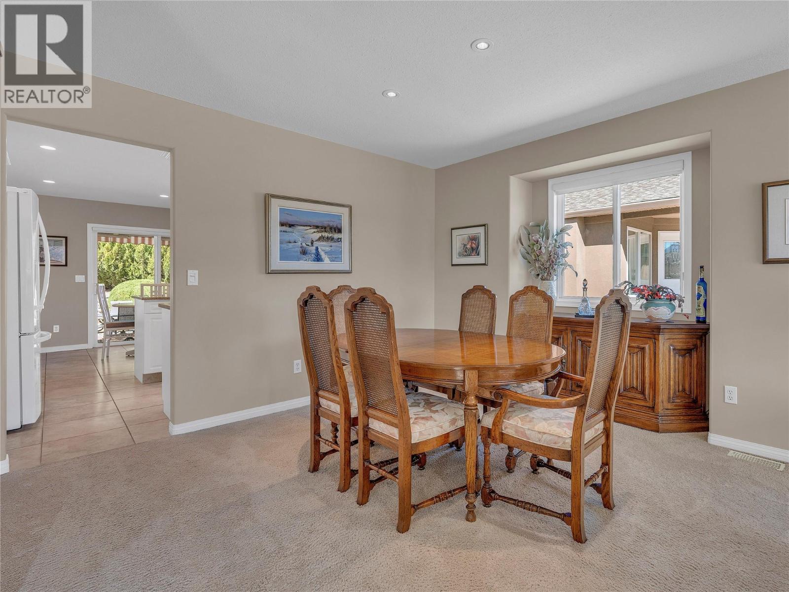 443 Ridge Place, Penticton, British Columbia  V2A 8N7 - Photo 6 - 10382960