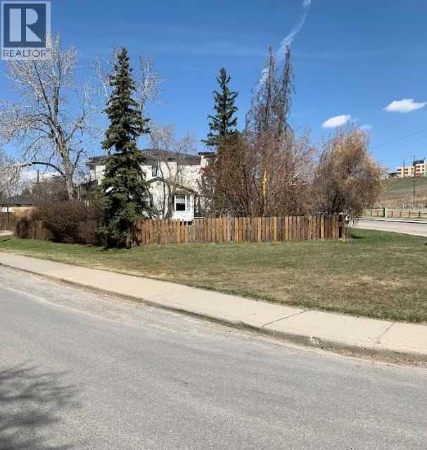 2103 Mackay Road NW, Calgary, Alberta  T3B 1C9 - Photo 4 - A2305523