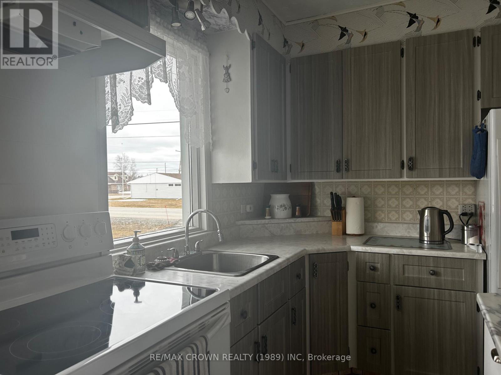 37 Leonard Moonbeam Avenue N, Kapuskasing, Ontario  P0L 1V0 - Photo 12 - T13080900