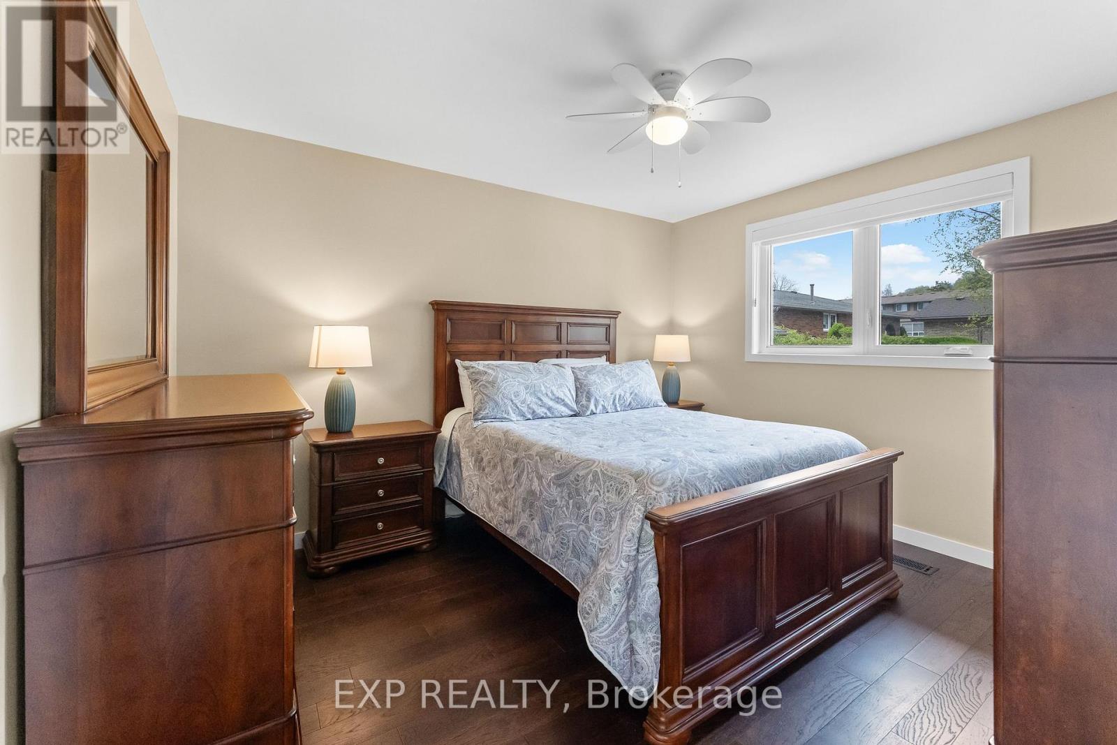 142 Marcella Crescent, Hamilton, Ontario  L8K 6G3 - Photo 21 - X13080860