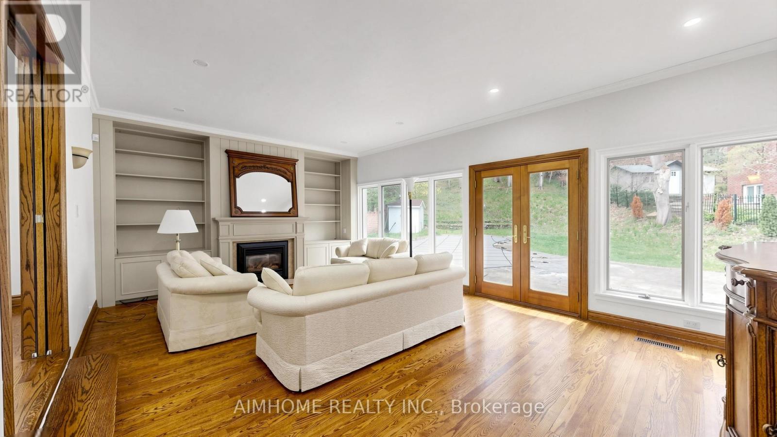 54 Plymbridge Road, Toronto, Ontario  M2P 1A3 - Photo 10 - C13076360