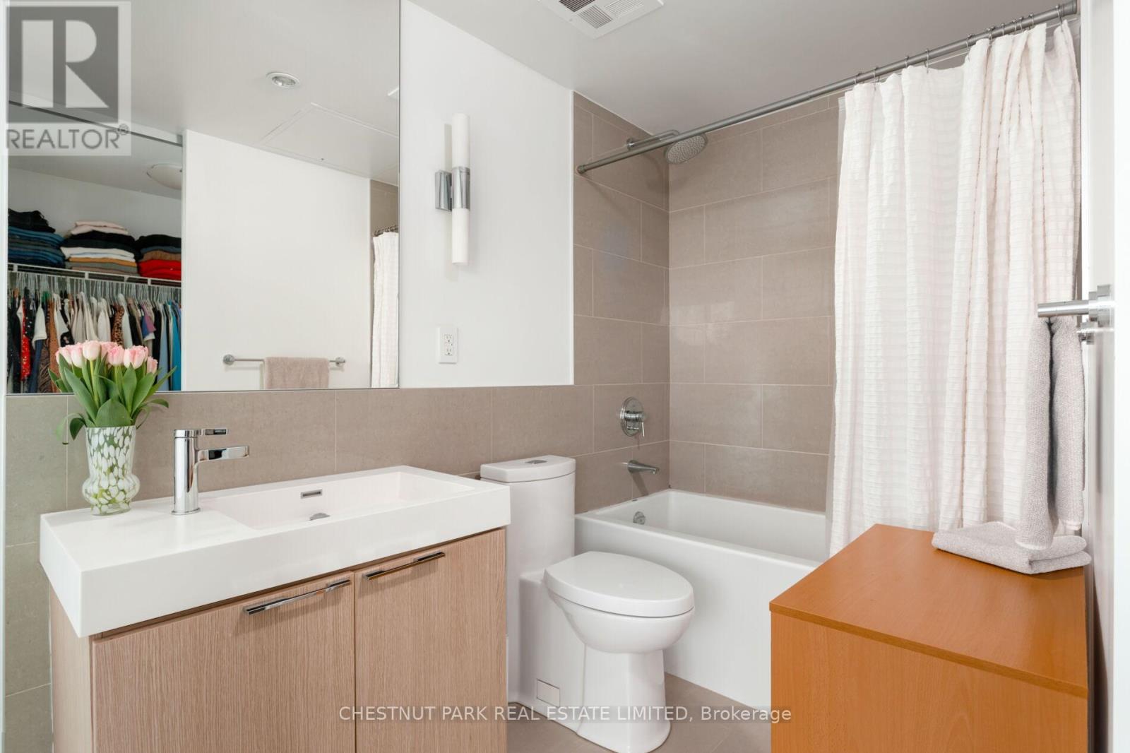 1302 - 70 Distillery Lane, Toronto, Ontario  M5A 0E3 - Photo 11 - C13076732