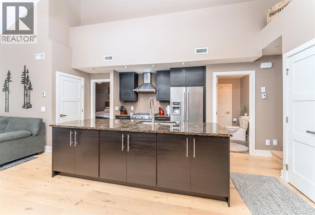 204, 3000b Stewart Creek Drive, Canmore, Alberta  T1W 0G5 - Photo 32 - A2283262