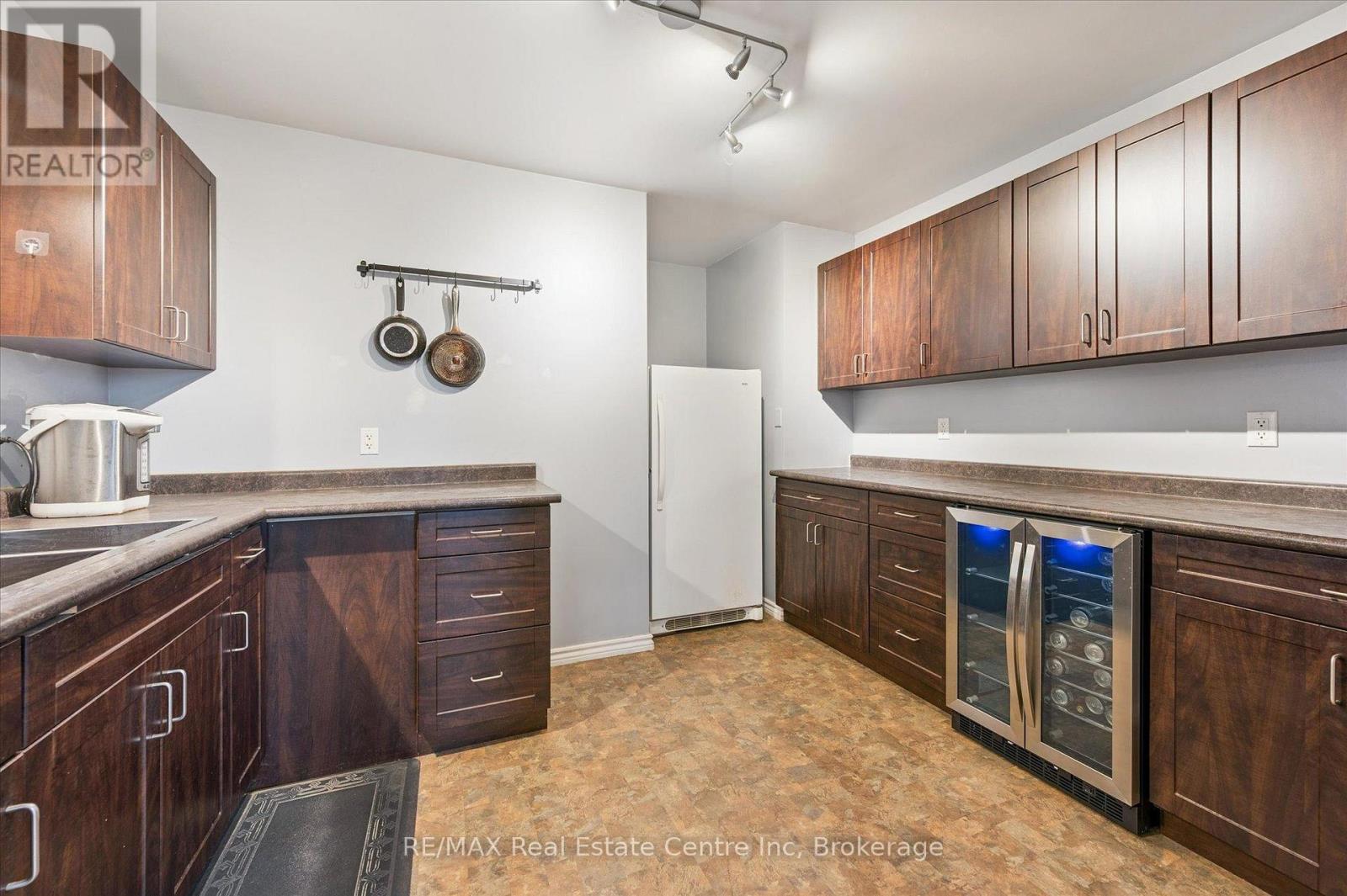 500 Watson Parkway S, Guelph (York/watson Industrial Park), Ontario  N1L 0N9 - Photo 8 - X13080994