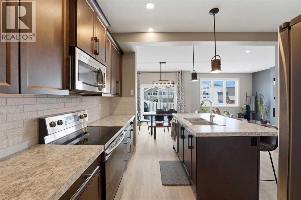 140 Lindman Avenue, Red Deer, Alberta  T4R 0R3 - Photo 5 - A2299434