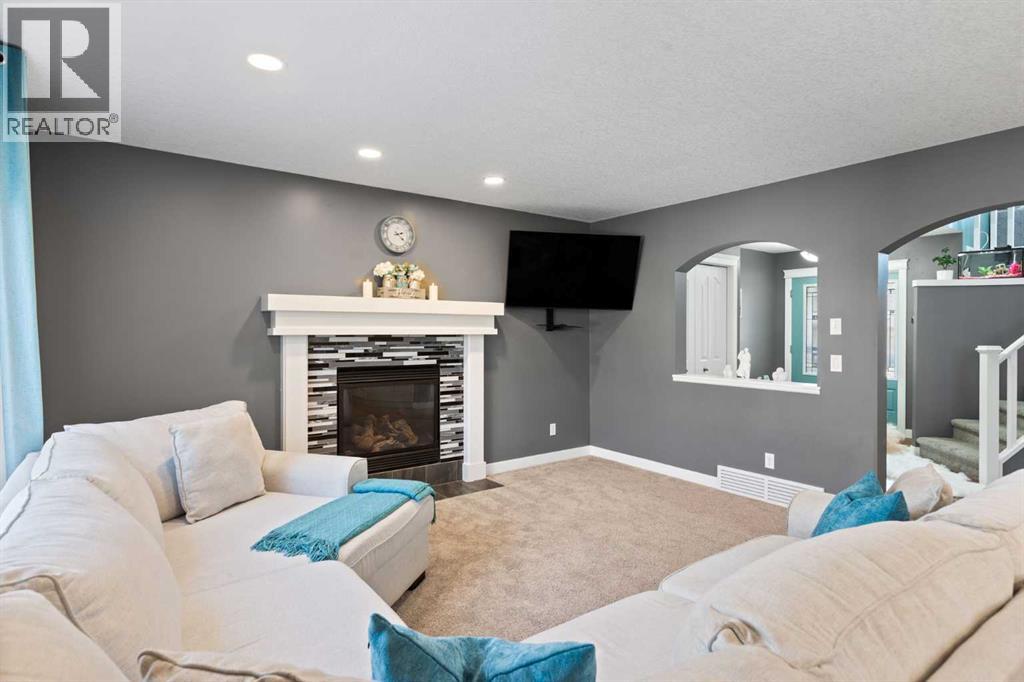 22 Brightondale Park Se, Calgary, Alberta  T2Z 4N7 - Photo 8 - A2306066