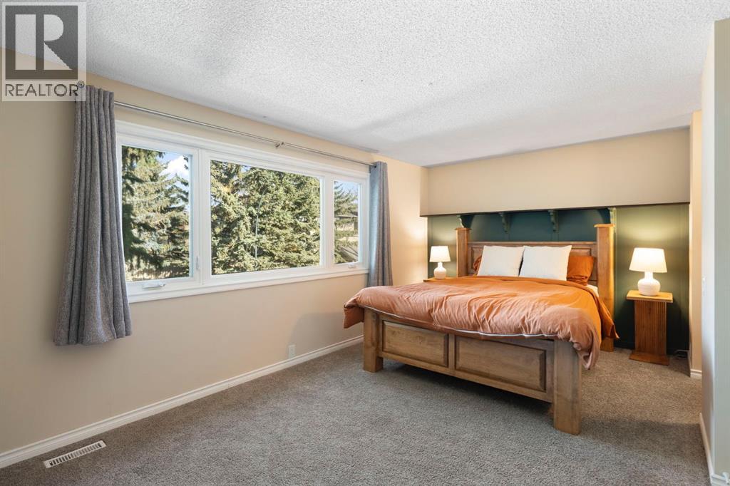 48 Midpark Gardens Se, Calgary, Alberta  T2X 1N7 - Photo 24 - A2306844