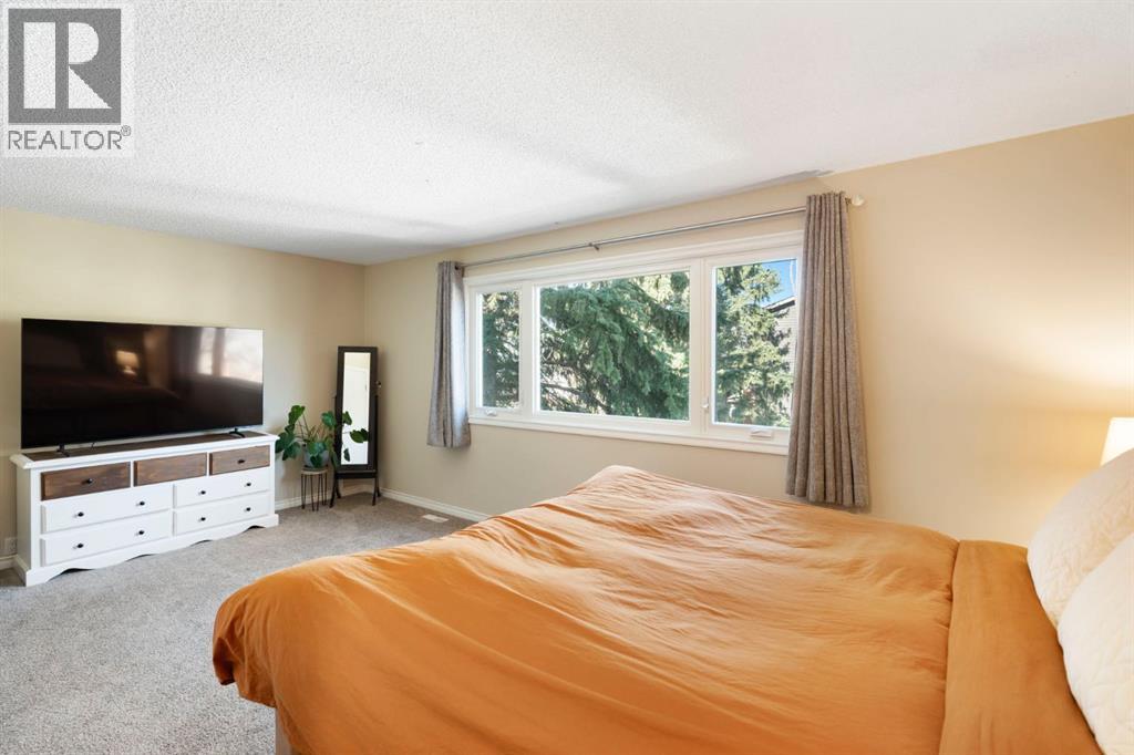 48 Midpark Gardens Se, Calgary, Alberta  T2X 1N7 - Photo 26 - A2306844