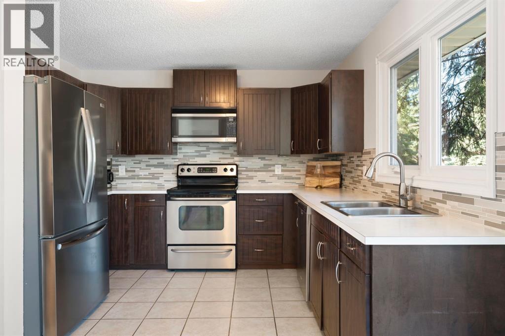 48 Midpark Gardens Se, Calgary, Alberta  T2X 1N7 - Photo 7 - A2306844