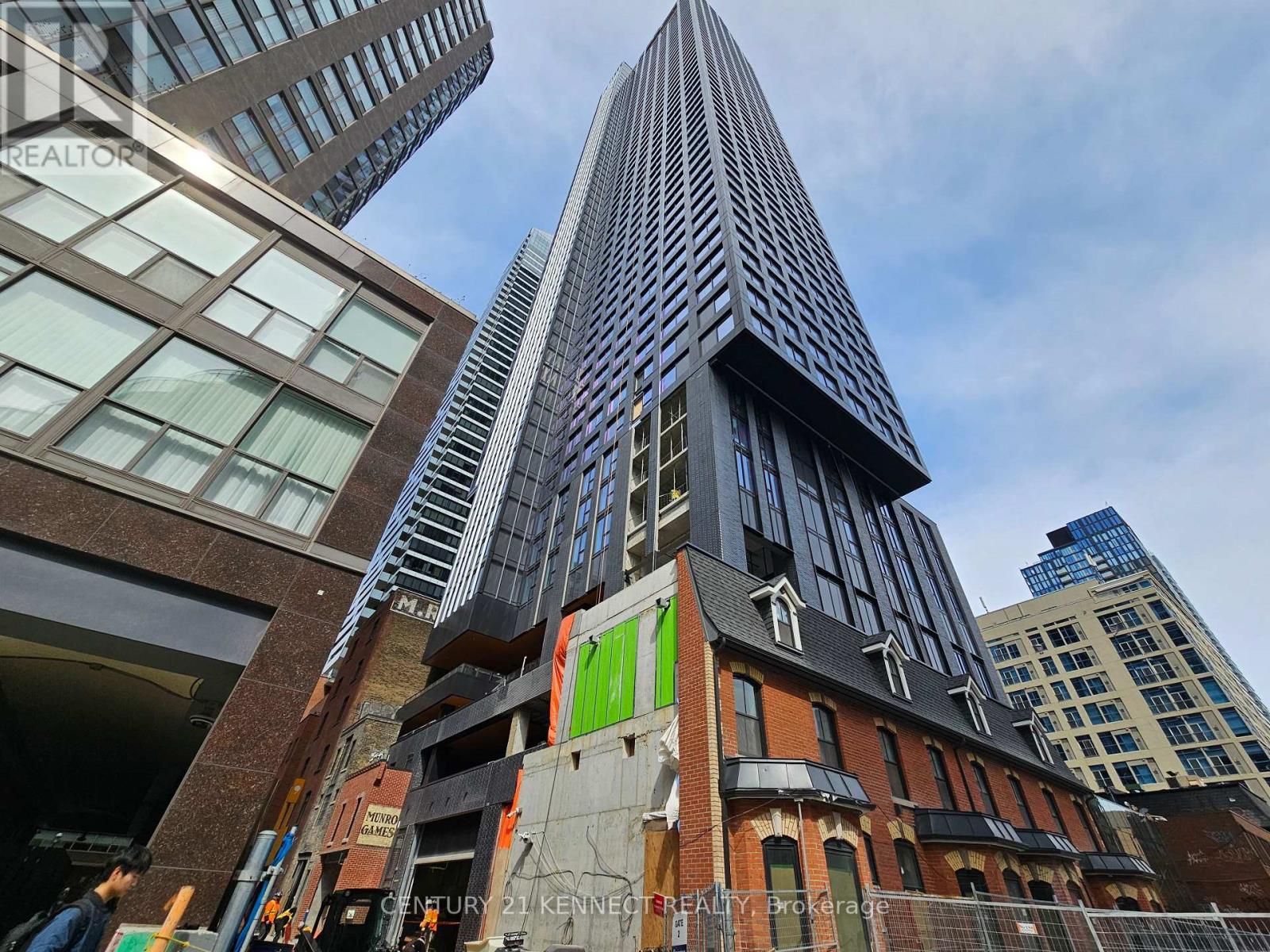 1106 - 8 Wellesley Street W, Toronto, Ontario  M4Y 0J5 - Photo 1 - C13080854