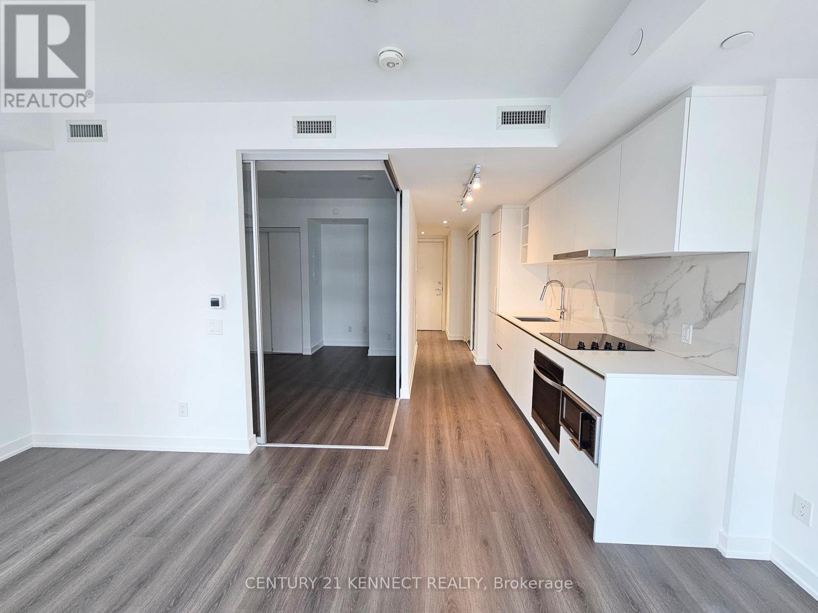 1106 - 8 Wellesley Street W, Toronto, Ontario  M4Y 0J5 - Photo 2 - C13080854