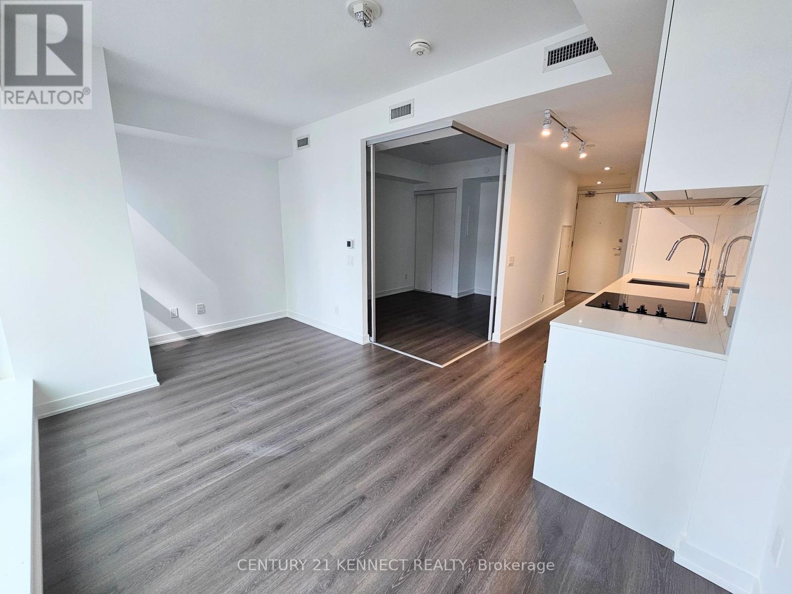 1106 - 8 Wellesley Street W, Toronto, Ontario  M4Y 0J5 - Photo 3 - C13080854