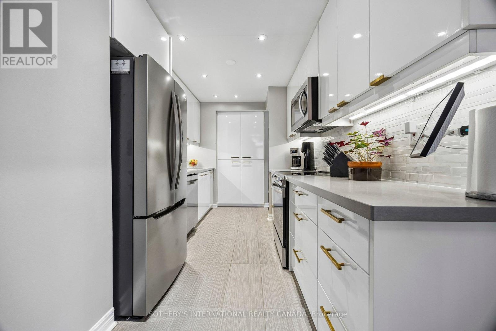 901 - 55 Wellesley Street E, Toronto, Ontario  M4Y 2T6 - Photo 7 - C13080920