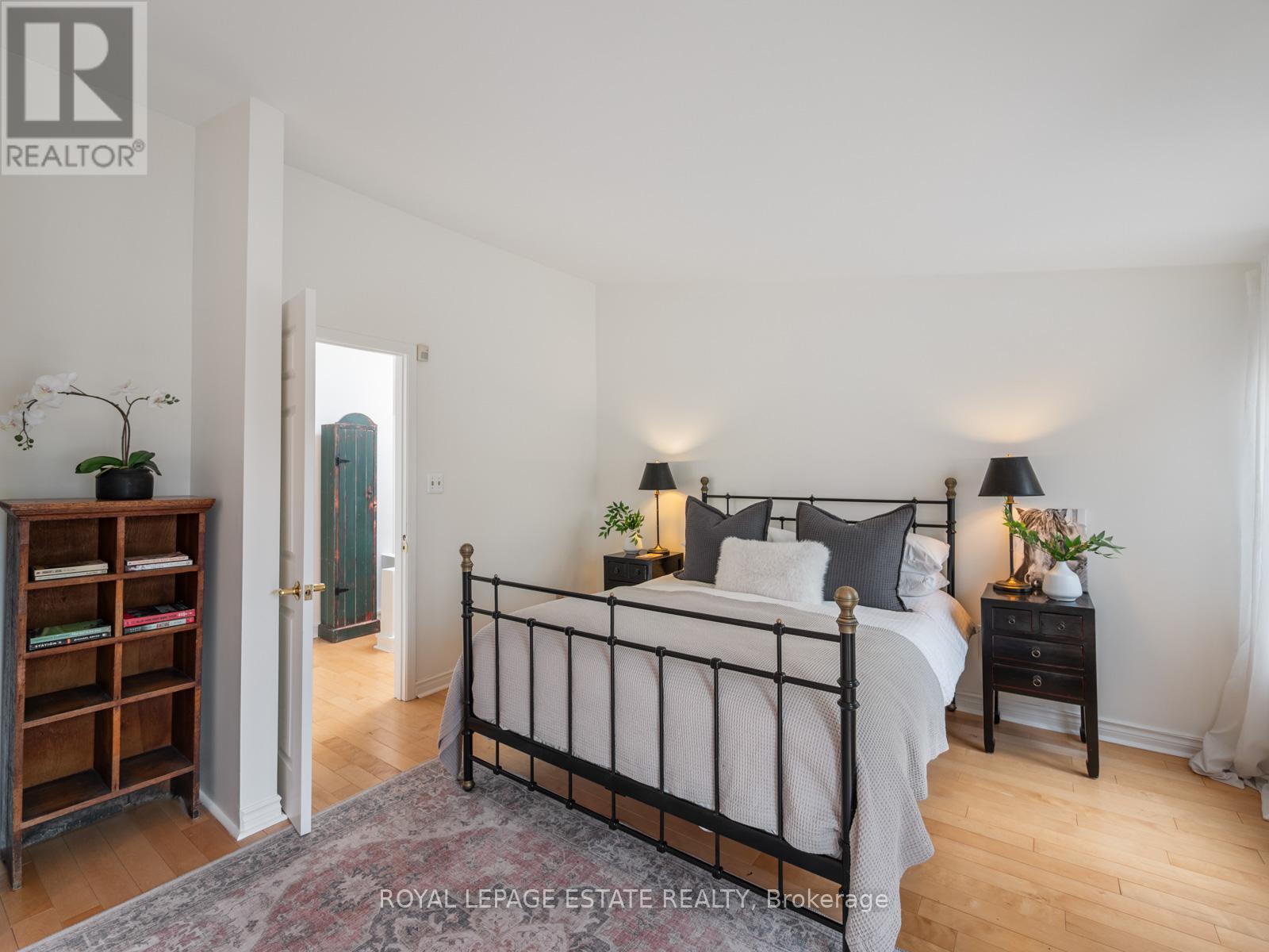 71 Glenmount Park Road, Toronto, Ontario  M4E 2N1 - Photo 22 - E13080902