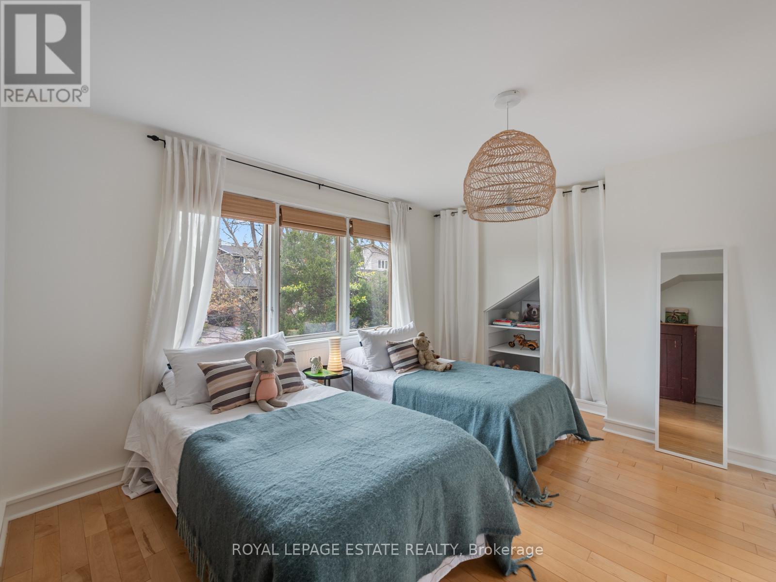 71 Glenmount Park Road, Toronto, Ontario  M4E 2N1 - Photo 25 - E13080902