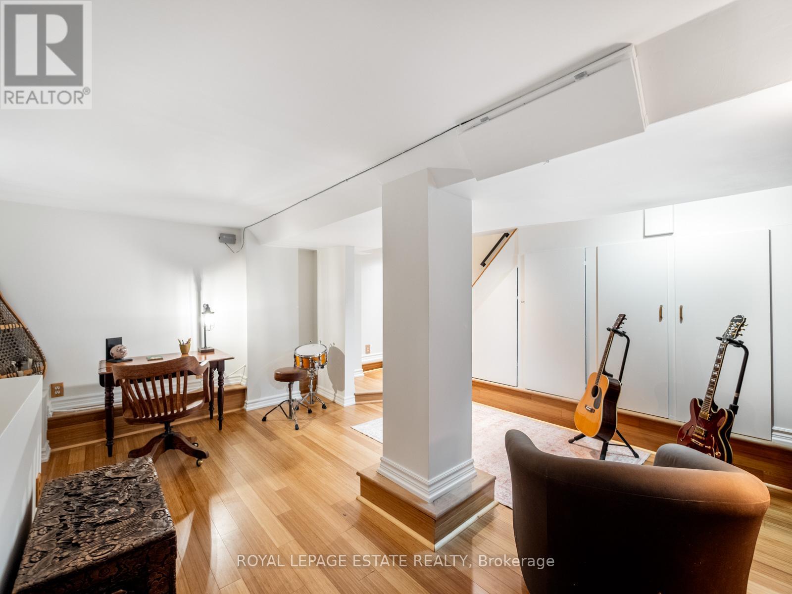 71 Glenmount Park Road, Toronto, Ontario  M4E 2N1 - Photo 29 - E13080902