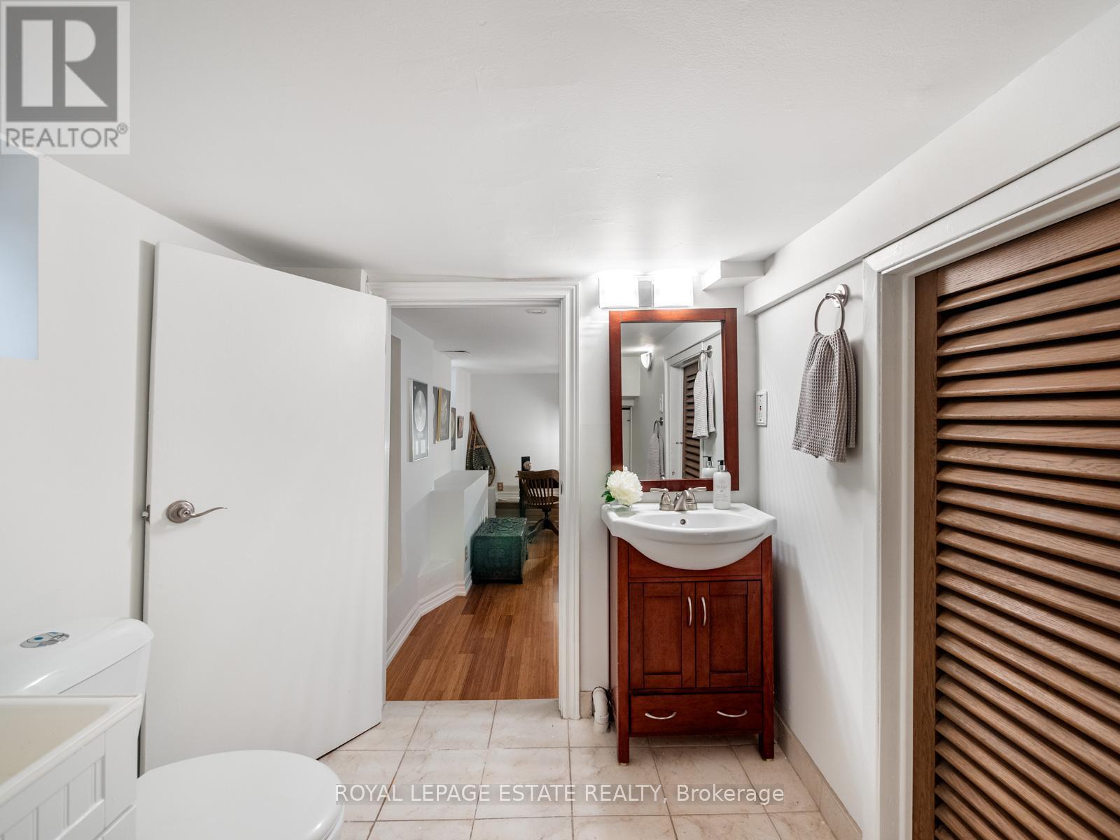 71 Glenmount Park Road, Toronto, Ontario  M4E 2N1 - Photo 30 - E13080902