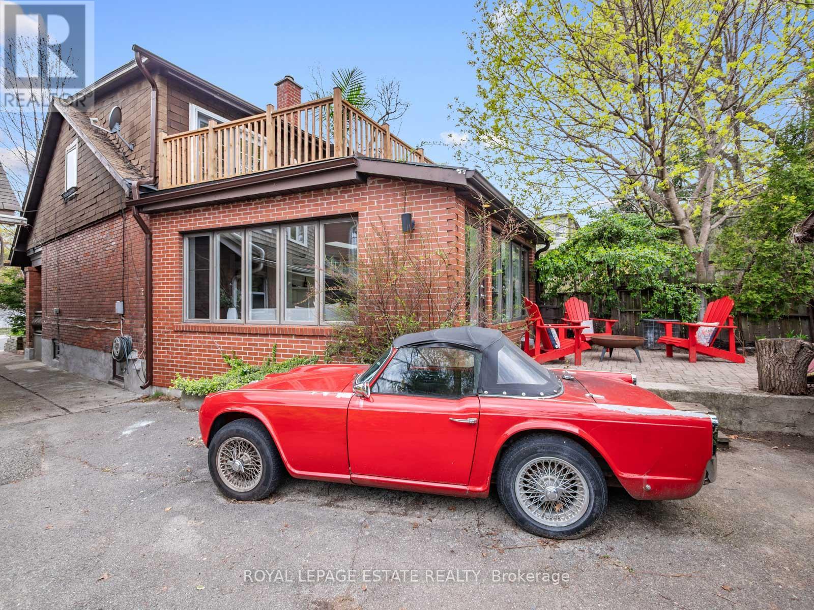 71 Glenmount Park Road, Toronto, Ontario  M4E 2N1 - Photo 33 - E13080902