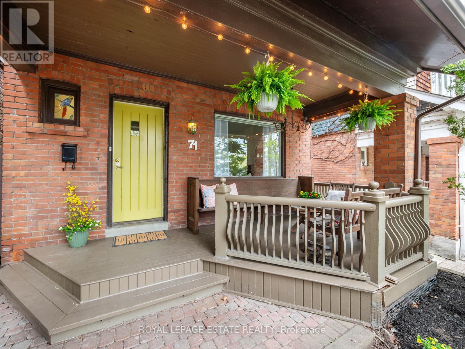 71 Glenmount Park Road, Toronto, Ontario  M4E 2N1 - Photo 4 - E13080902