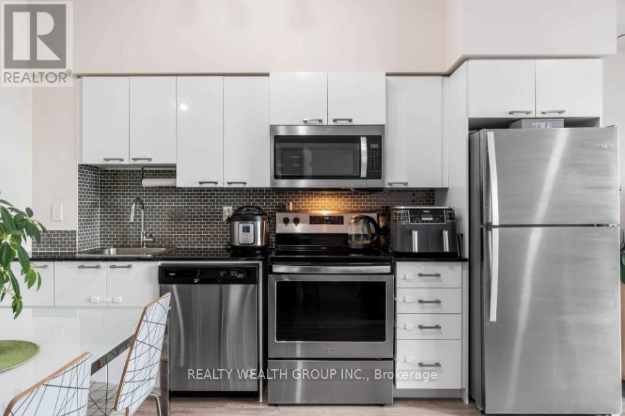 907 - 2150 Lawrence Avenue E, Toronto, Ontario  M1R 3A7 - Photo 4 - E13080956