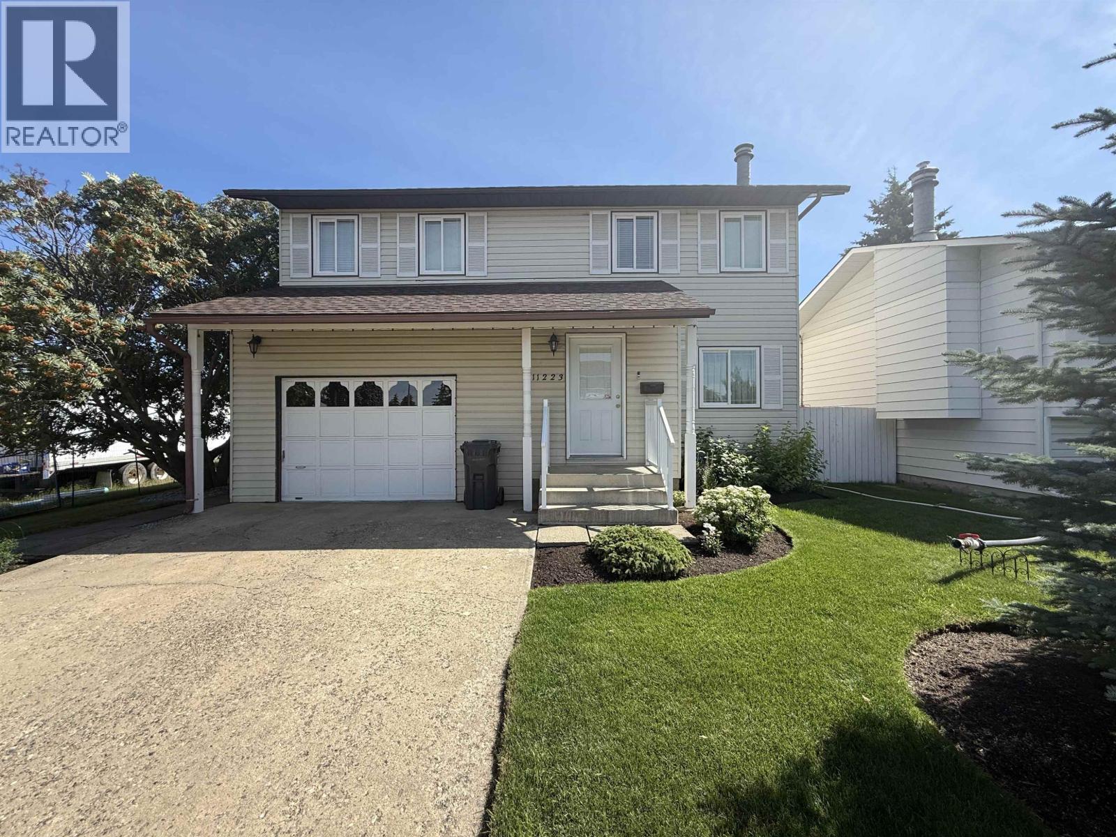 11223 102 STREET, Fort St. John, British Columbia