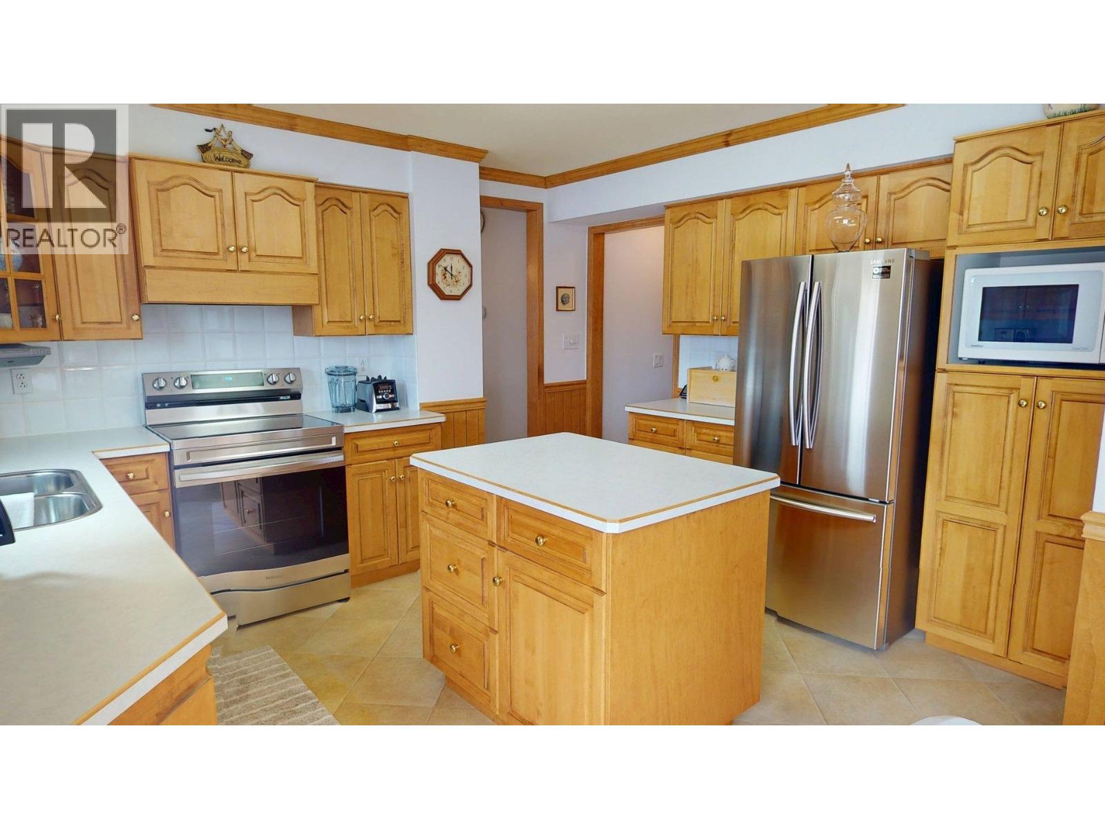 11223 102 Street, Fort St. John, British Columbia  V1J 4T2 - Photo 13 - R3119090
