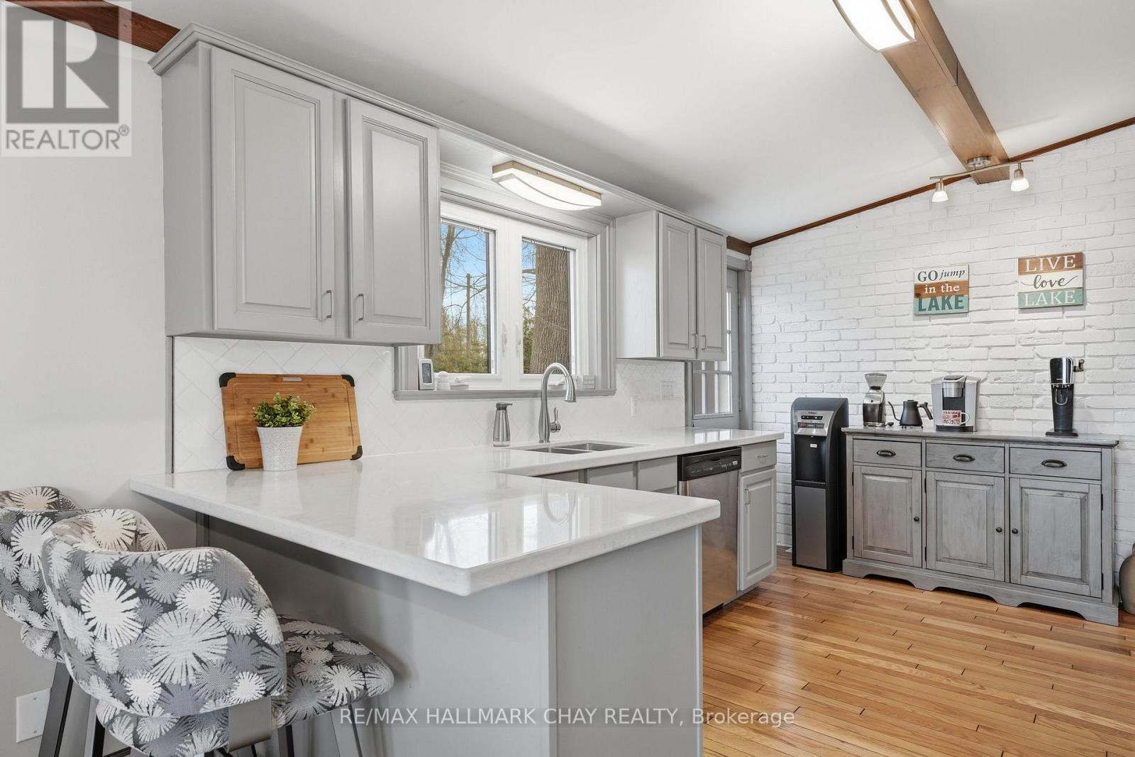 4350 Plum Point Road, Ramara, Ontario  L3V 6H7 - Photo 11 - S12970450