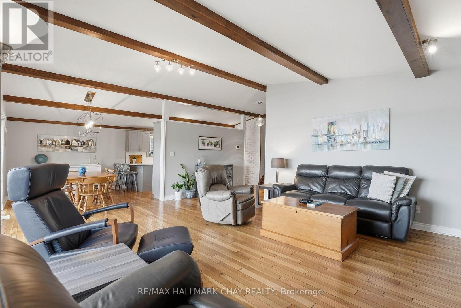 4350 Plum Point Road, Ramara, Ontario  L3V 6H7 - Photo 8 - S12970450