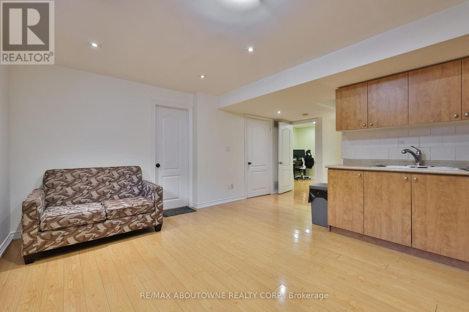 5486 Fudge Terrace, Mississauga, Ontario  L5M 0M8 - Photo 32 - W13080024