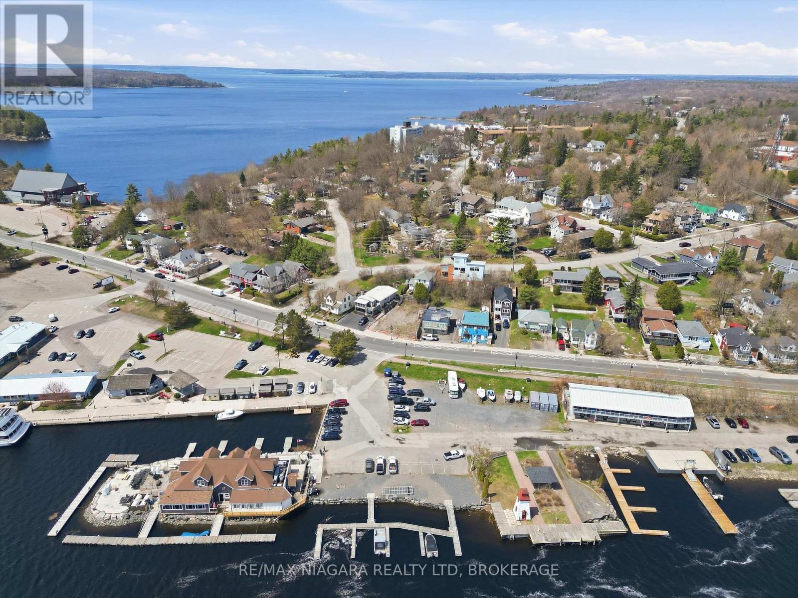 22 Bay Street, Parry Sound, Ontario  P2A 1S5 - Photo 4 - X13069096