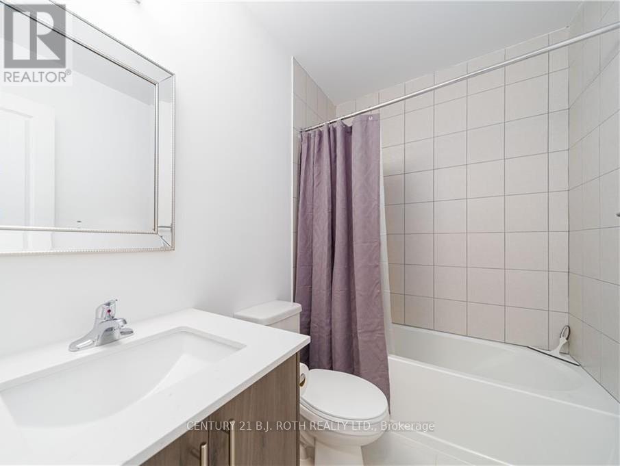 17 Fairlane Avenue, Barrie, Ontario  L9J 0N1 - Photo 14 - S13080916