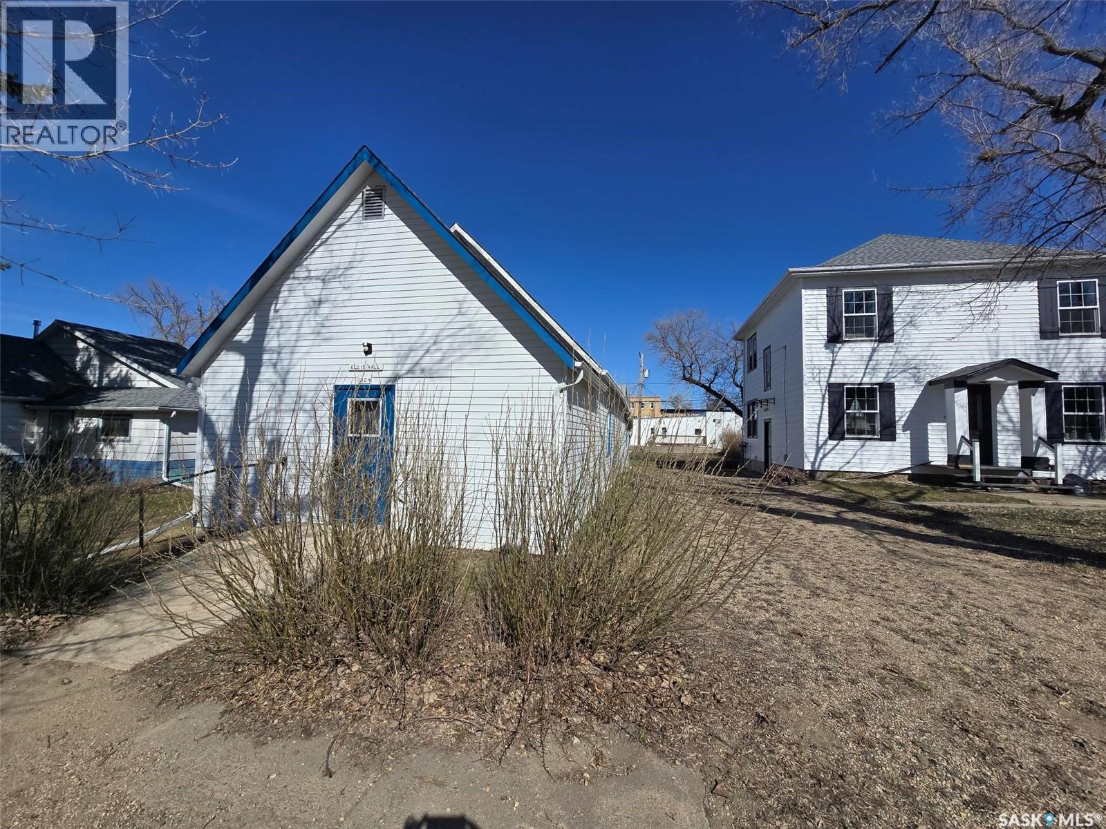 723 Anderson Street, Grenfell, Saskatchewan  S0G 2B0 - Photo 2 - SK032312
