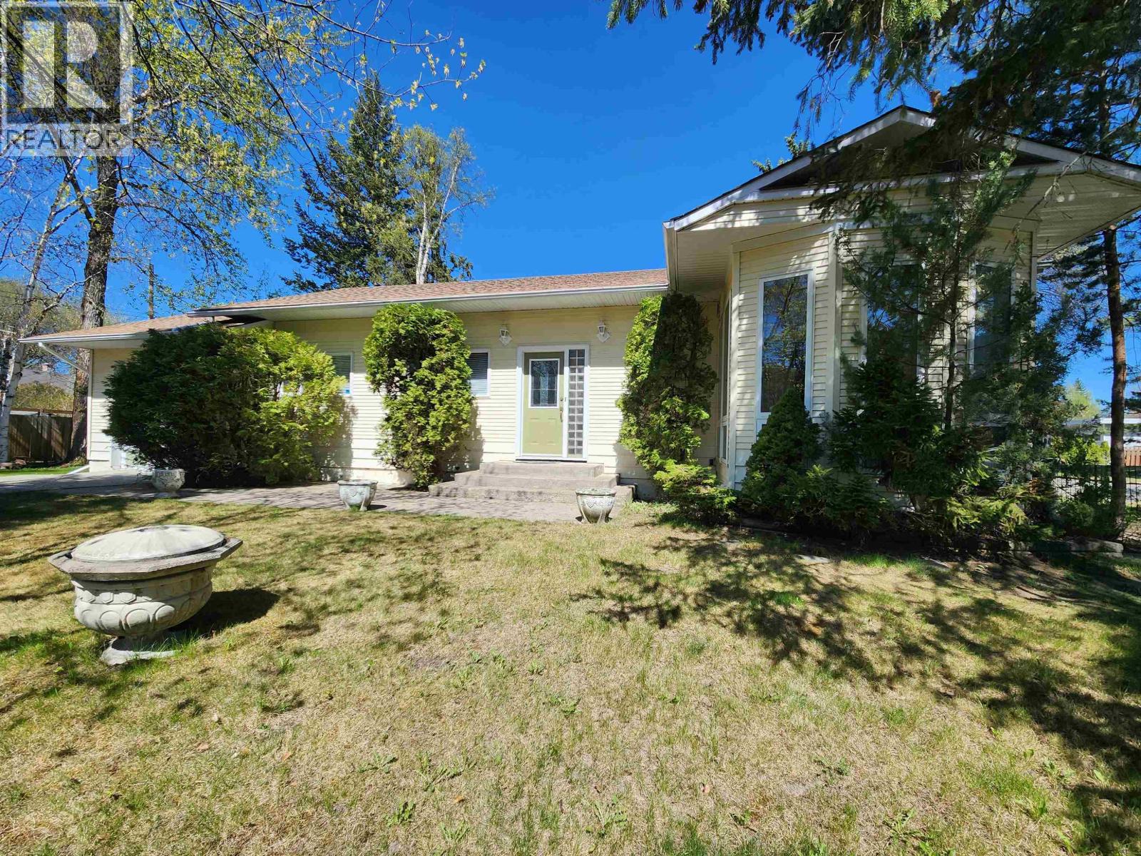 1591 Cedar Street, Prince George, British Columbia  V2L 1B6 - Photo 4 - R3087375