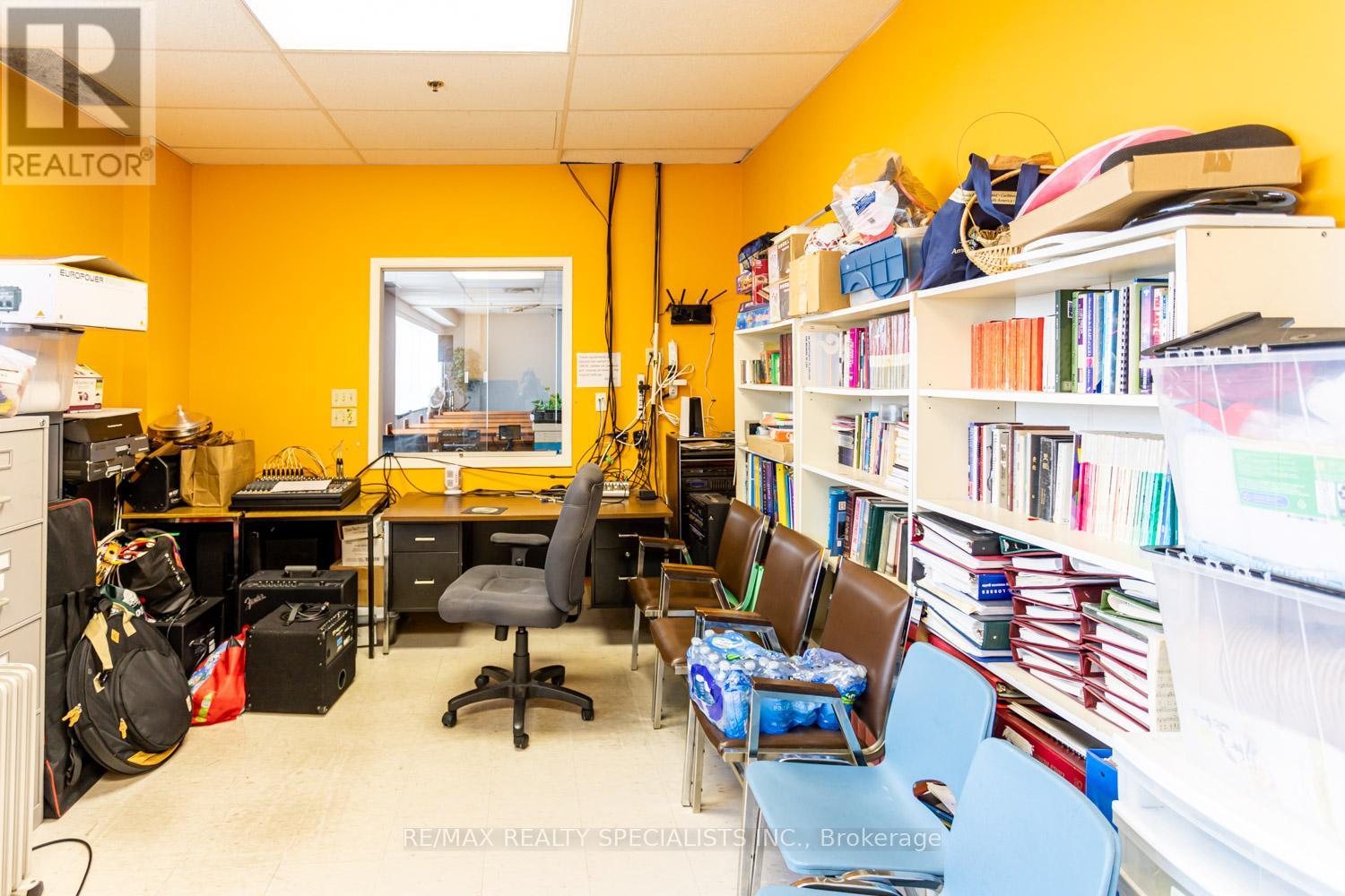 320,321,322,323 & 325 - 1550 South Gateway Road, Mississauga, Ontario  L4W 5G6 - Photo 11 - W13080882