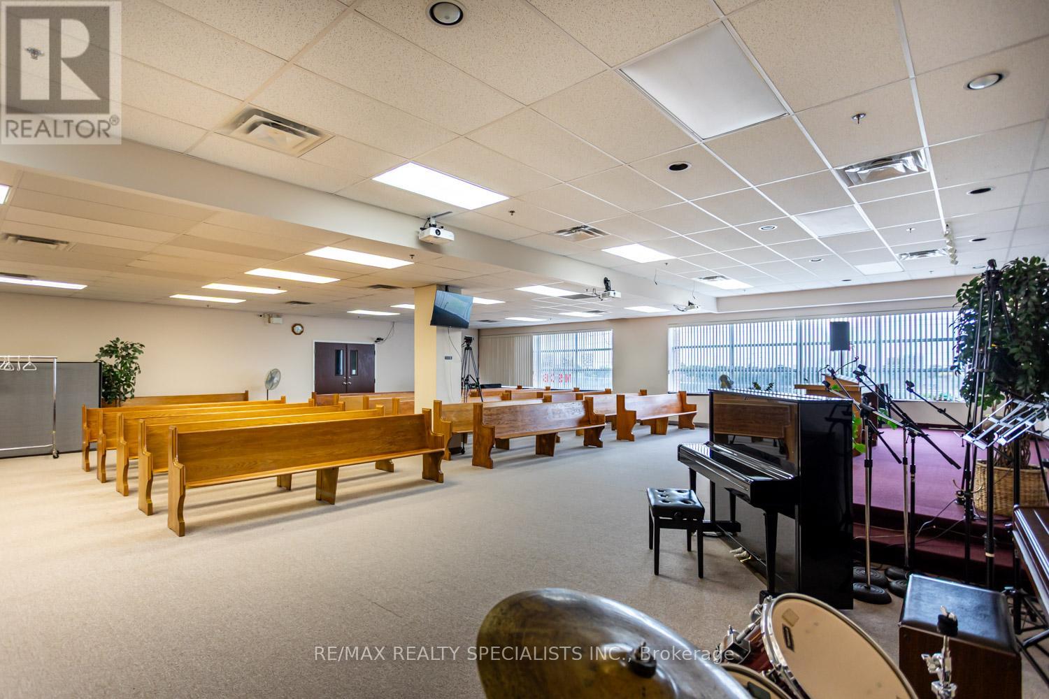 320,321,322,323 & 325 - 1550 South Gateway Road, Mississauga, Ontario  L4W 5G6 - Photo 16 - W13080882