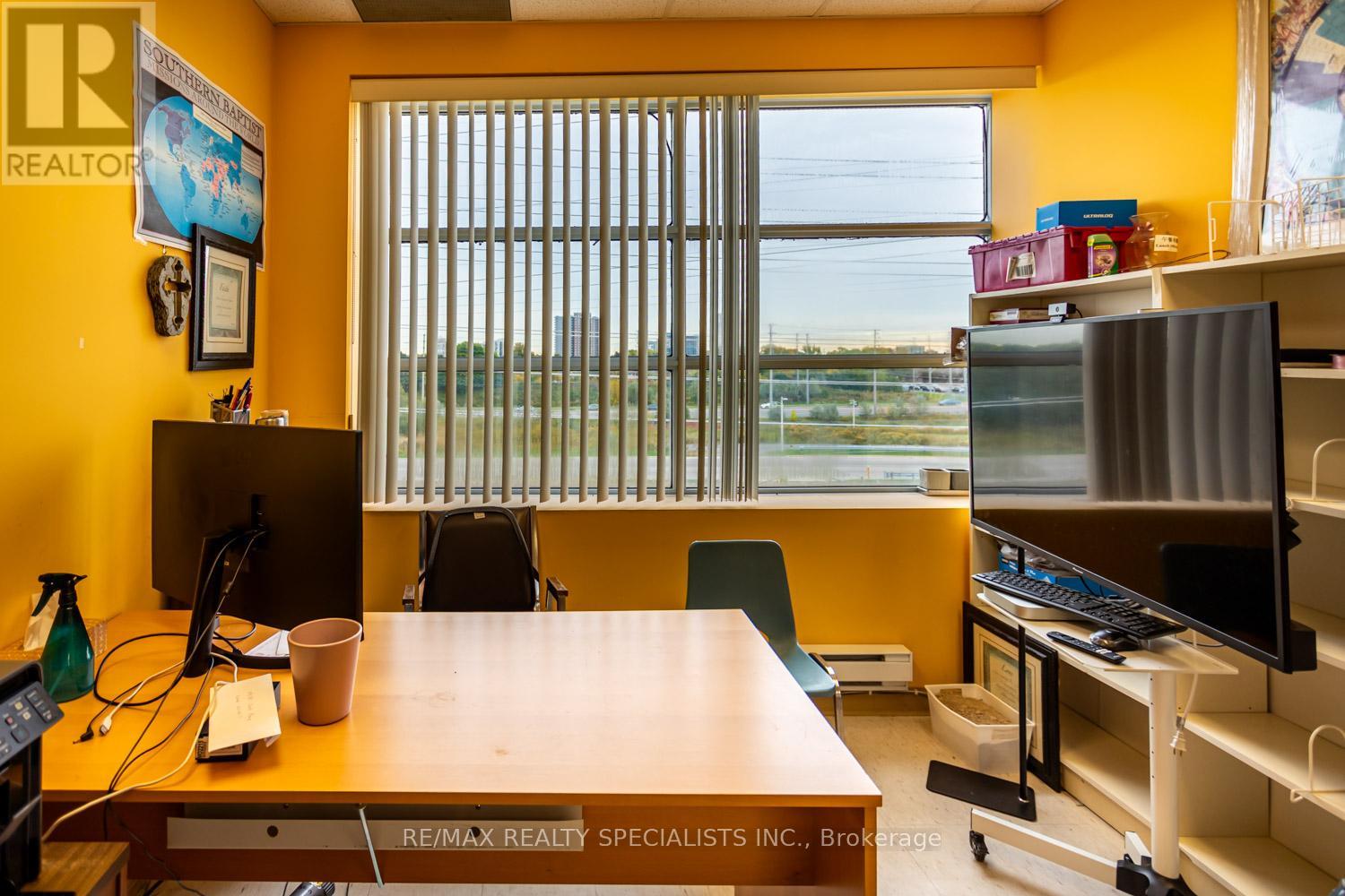 320,321,322,323 & 325 - 1550 South Gateway Road, Mississauga, Ontario  L4W 5G6 - Photo 7 - W13080882