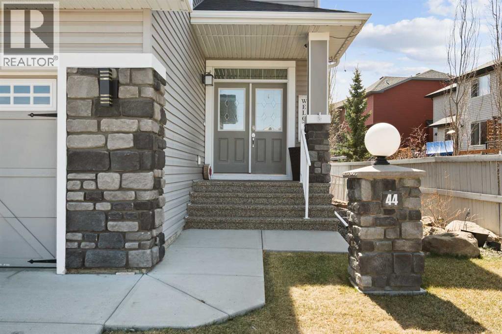 44 Cimarron Springs Circle, Okotoks, Alberta  T1S 0M2 - Photo 2 - A2297876